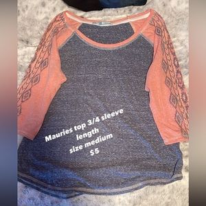 Lightly worn 3/4 sleeve top